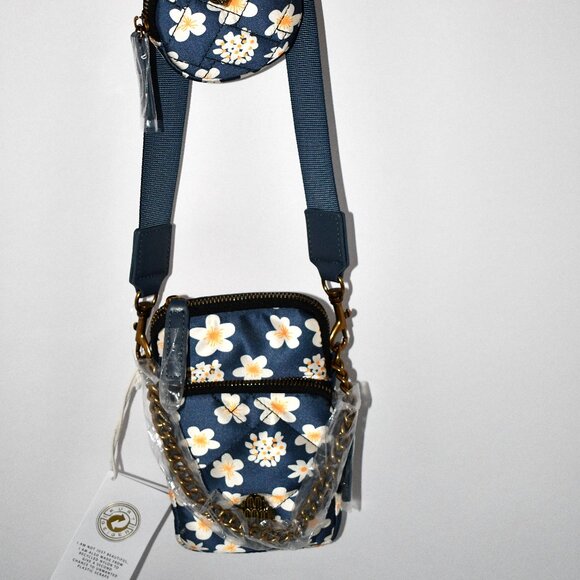 Kurt Geiger London Recycled Multi Pocket Crossbody Bag in Blue #4064186229 NWT - Picture 3 of 7